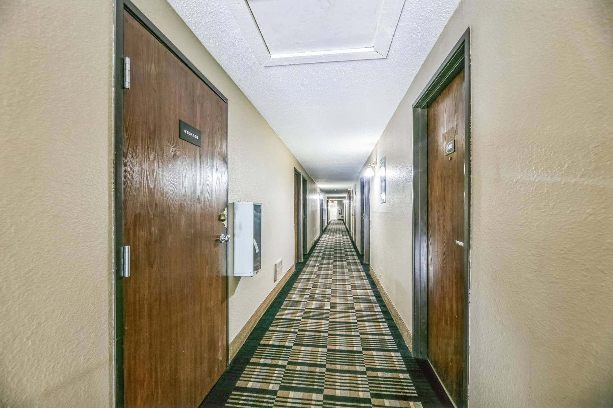 Hotel 8 Fergus Falls Exterior foto